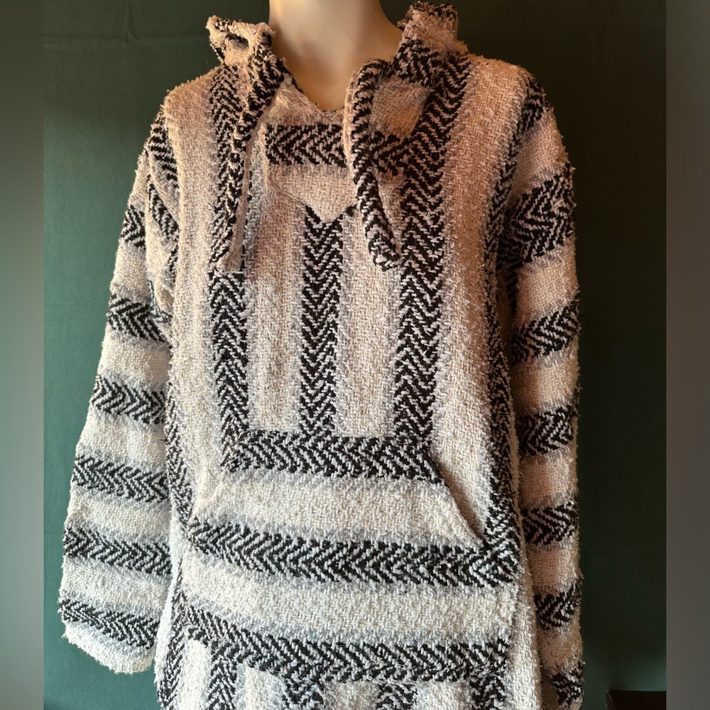 Black and white beach poncho